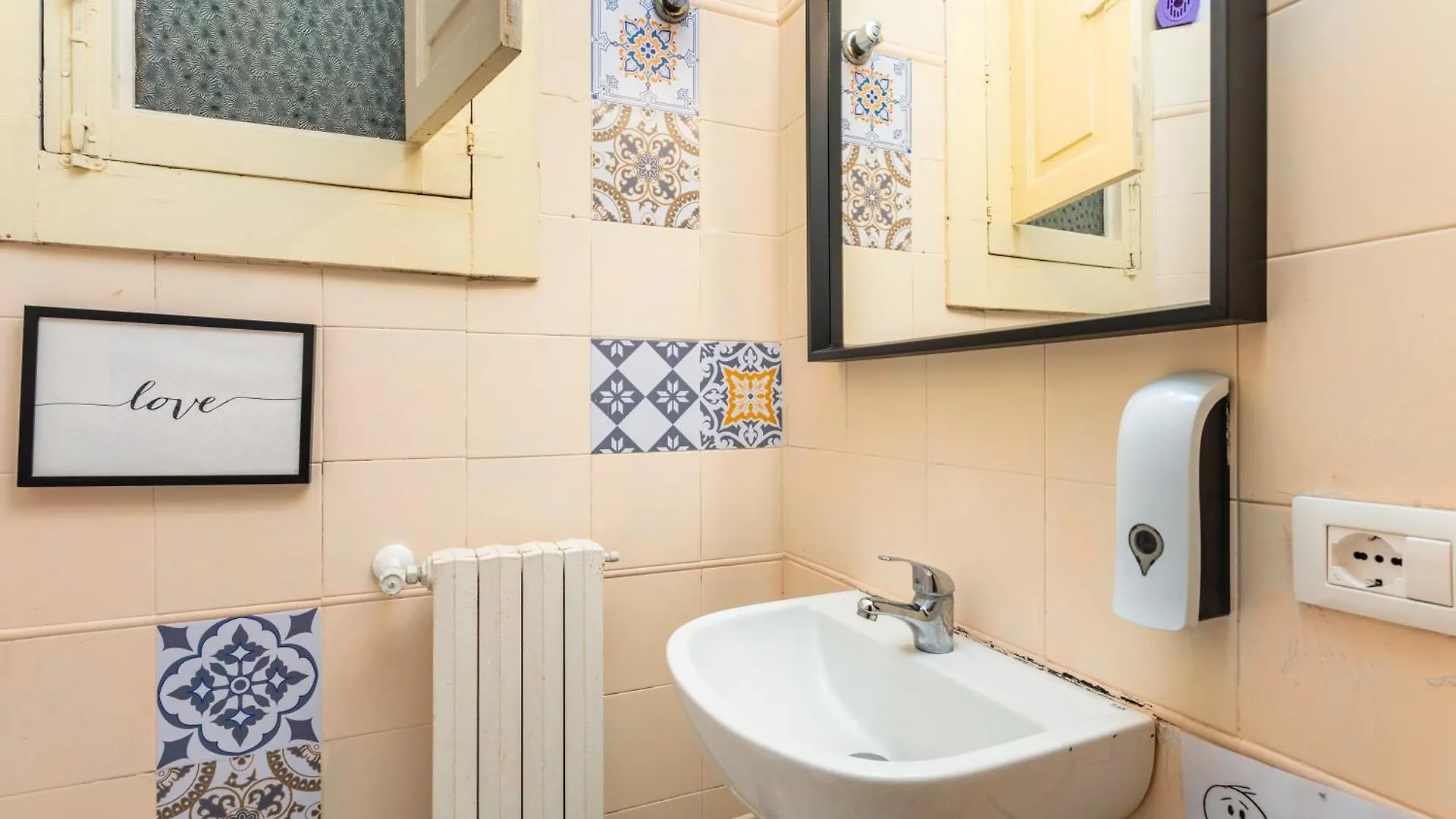 Saranton House - Catania City イタリア