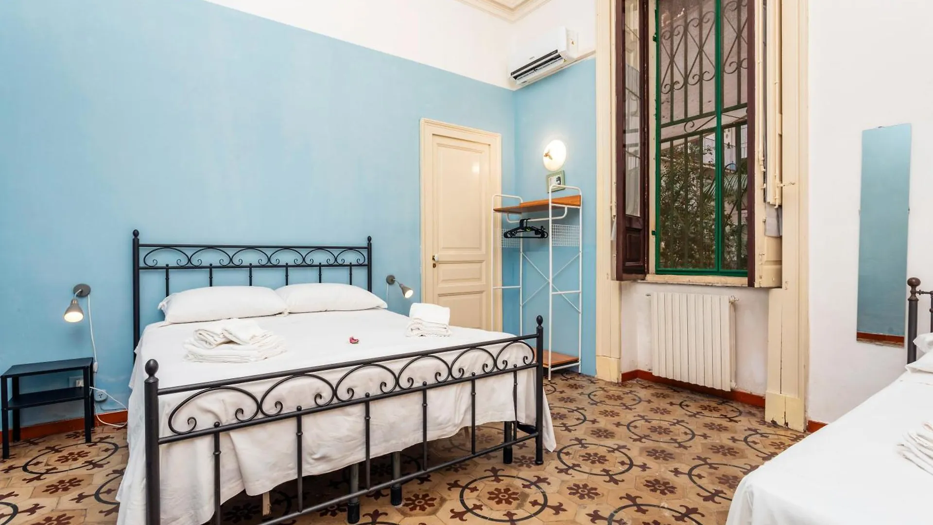 ゲストハウス Saranton House - Catania City イタリア